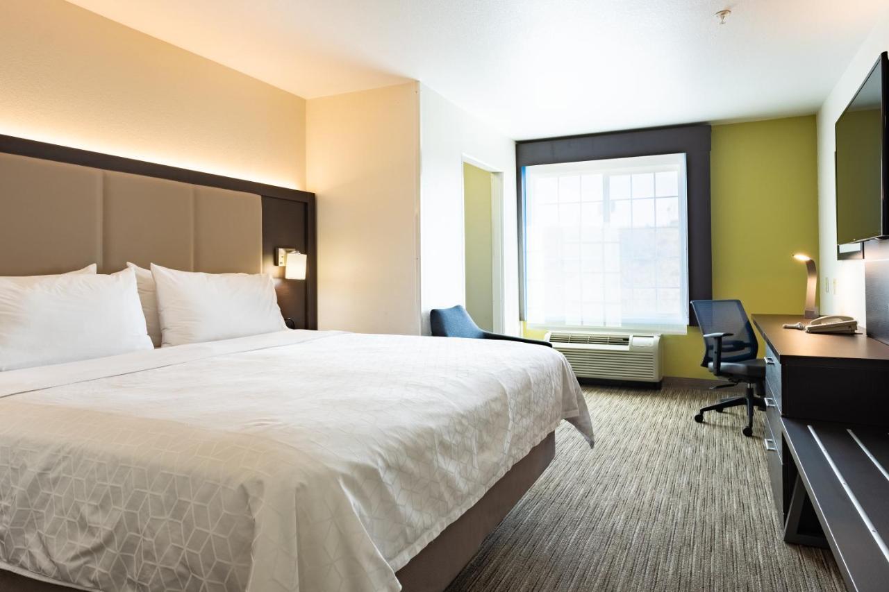 Holiday Inn Express Hotel & Suites Evanston By Ihg Exterior foto
