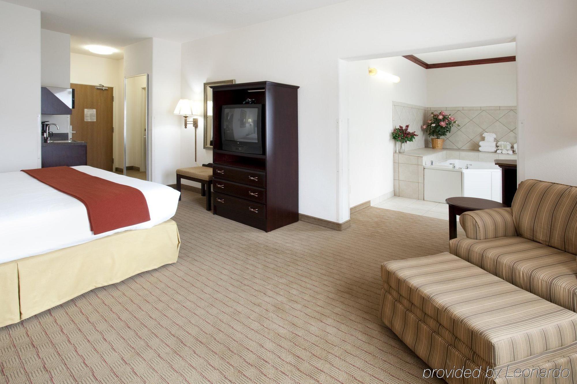 Holiday Inn Express Hotel & Suites Evanston By Ihg Zimmer foto